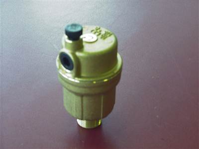 Baxi aut.ontluchter 469181