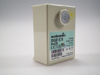 Satronic olierelais dkw-976-5 326005 Satronic olierelais dkw-976-5 326005